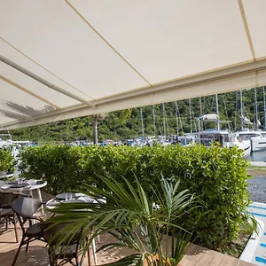  Hotel Blue Sail