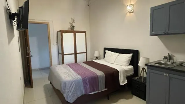 Guest house Over The Hill Residence La Savane